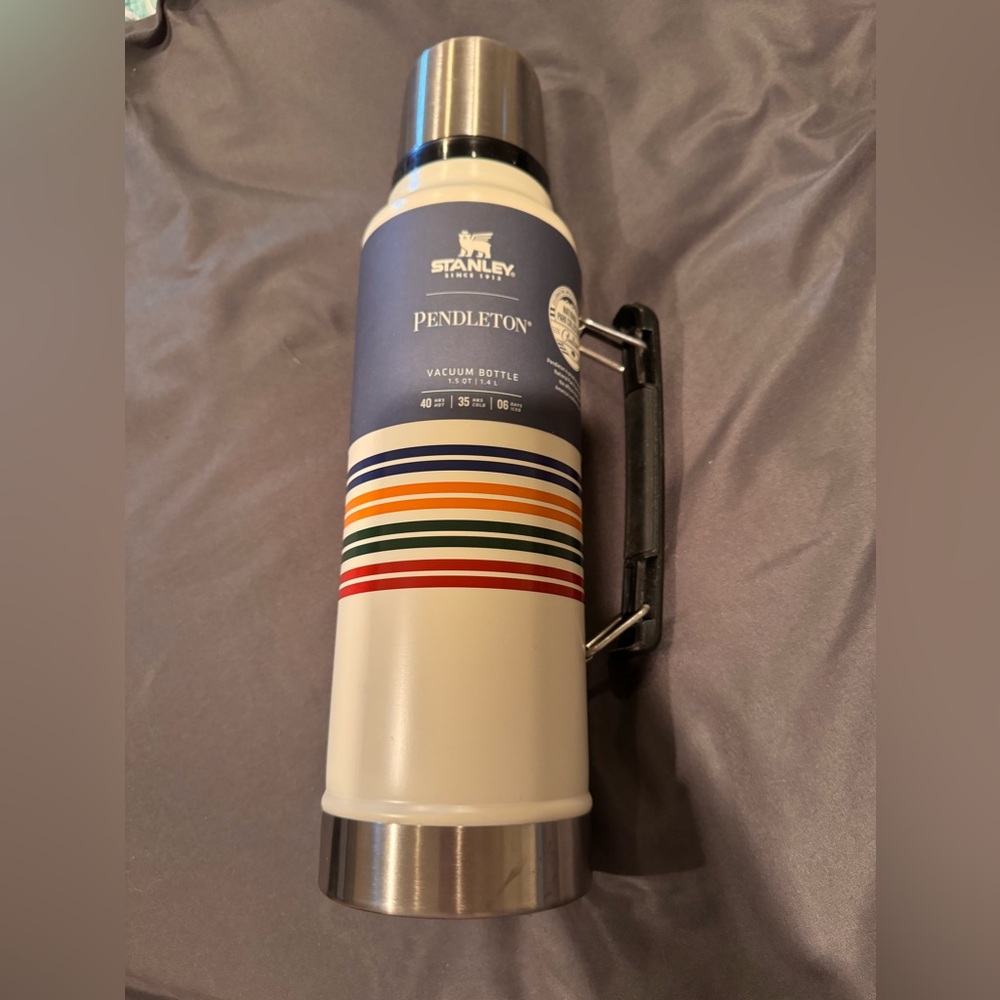 Stanley Pendleton Vacuum Bottle 1.5 quart